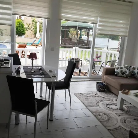 Apartmán Belka Golf Delux Poolside Belek