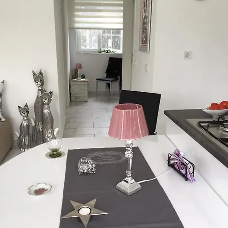 Belka Golf Delux Poolside