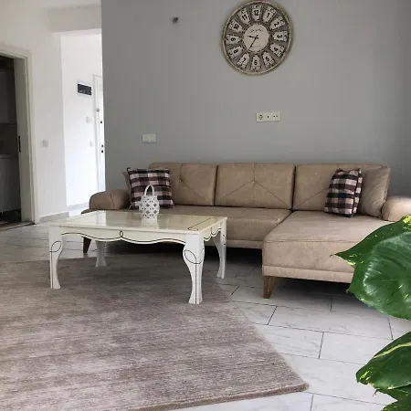 Belka Golf Delux Poolside