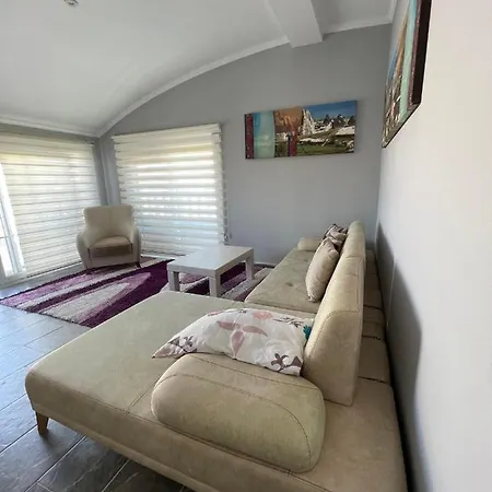 Belka Golf Delux Poolside