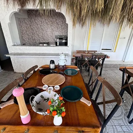 Belka Golf Delux Poolside