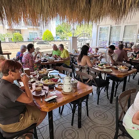 Belka Golf Delux Poolside Διαμέρισμα *