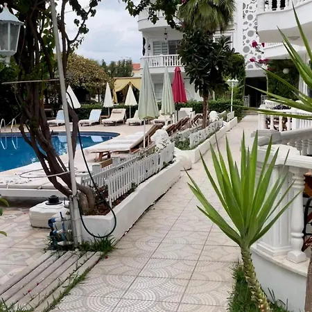 Belka Golf Delux Poolside 베렉