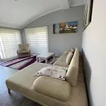 Belka Golf Delux Poolside